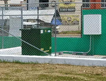 Inaugura gobierno subestación eléctrica sin funcionar en primaria de Pomoca